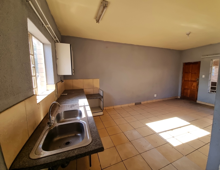 1 Bedroom Property for Sale in Lower Bo-dorp North West